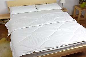 Ninaja – lightweight pure new wool duvet, 200g/m²