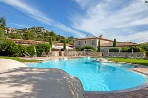 Mas de l’Oulivié ★★★★ – (Baux-de-Provence/France)