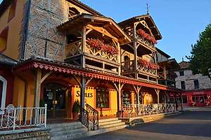 Les Saules Parc & SPA ★★★ – (Village Blanc à Vonnas/France)